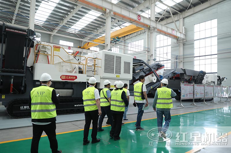 客戶參觀移動破現貨